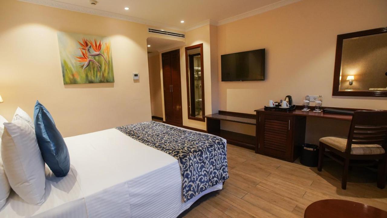Sarova Woodlands Hotel And Spa Накуру Екстер'єр фото