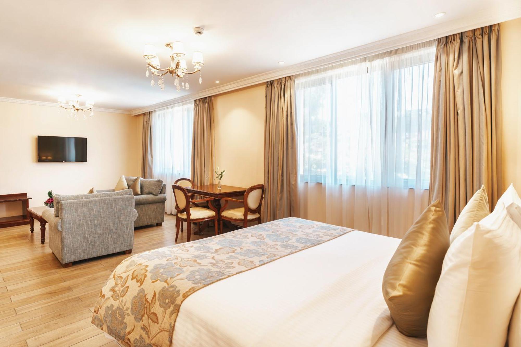 Sarova Woodlands Hotel And Spa Накуру Екстер'єр фото