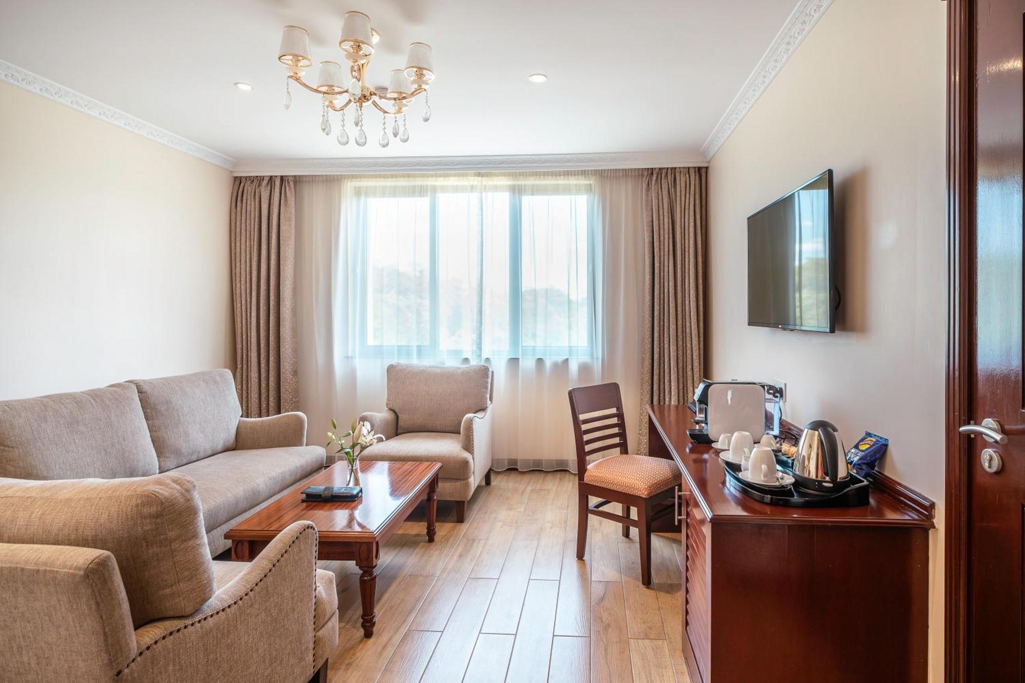 Sarova Woodlands Hotel And Spa Накуру Екстер'єр фото