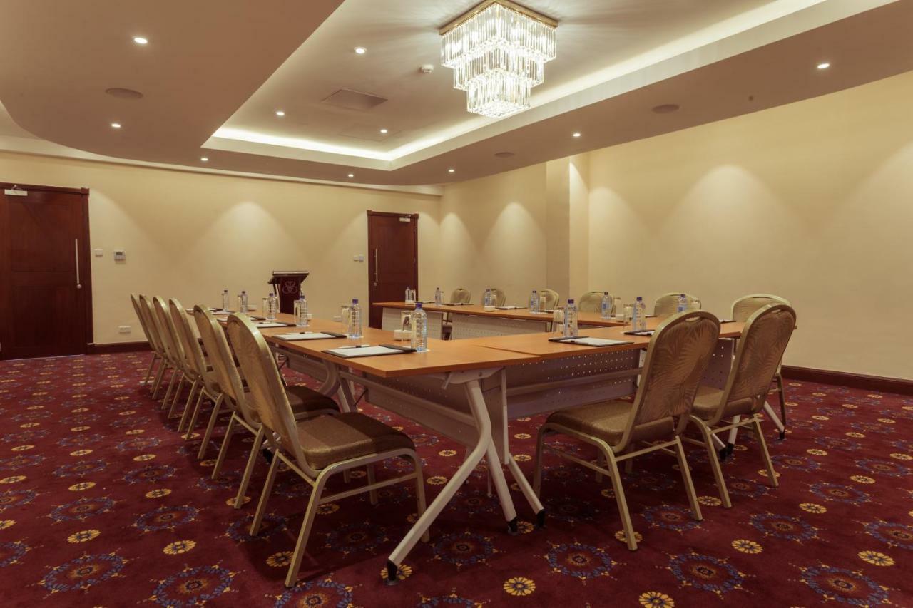 Sarova Woodlands Hotel And Spa Накуру Екстер'єр фото